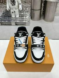 Picture of Louis Vuitton Shoes _SKULVsz35-45JY050712845